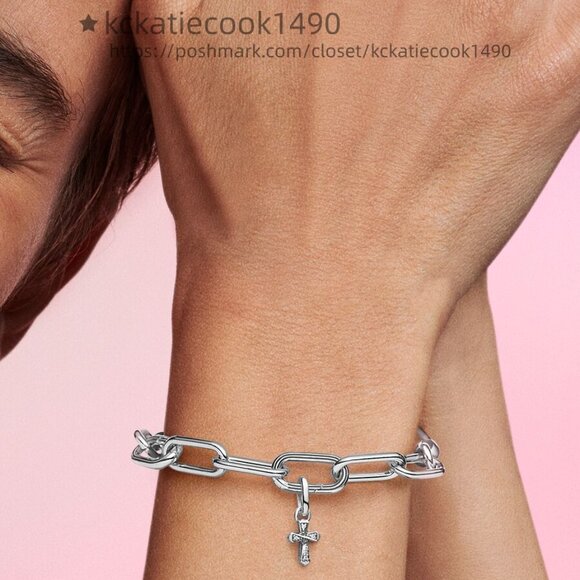 Pandora Pandora ME Sparkling Cross Mini Dangle Charm - Picture 2 of 2